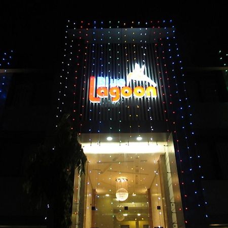 Hotel Blue Lagoon Daman Bagian luar foto